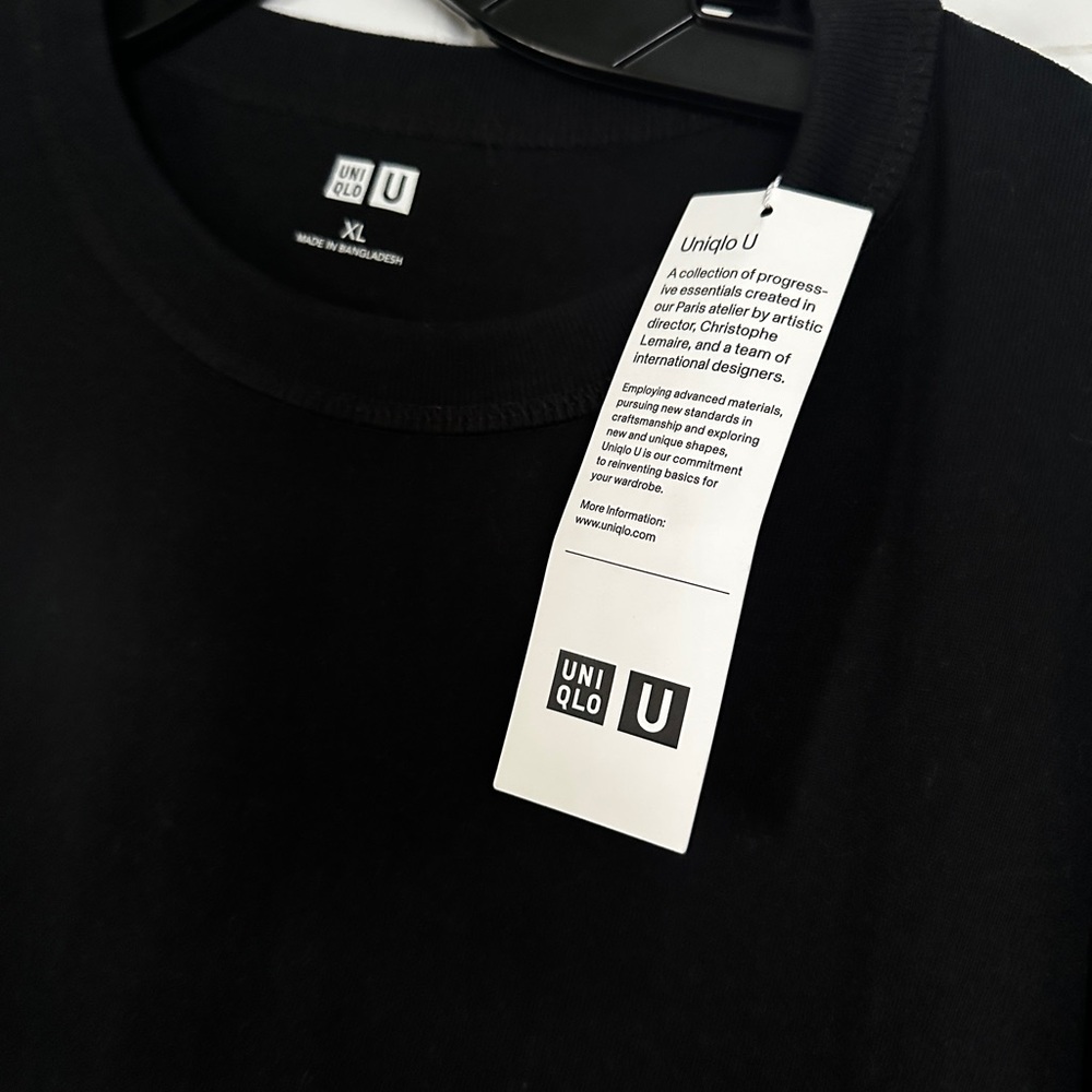 NWT Uniqlo Black Crewneck Short Sleeve XL